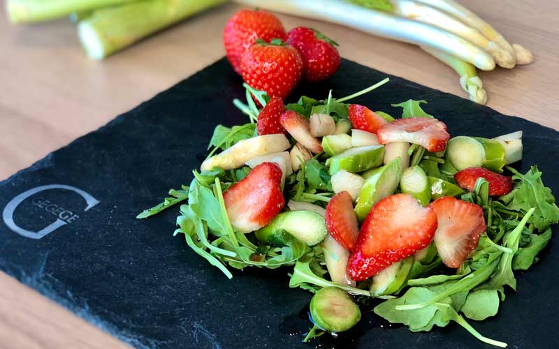 Spargel-Erdbeer - Salatrezept
