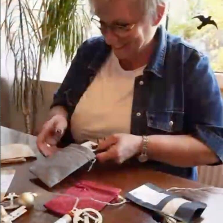 RTL 2 Camper Micha und Jackie beim Adventskalender vorbereiten